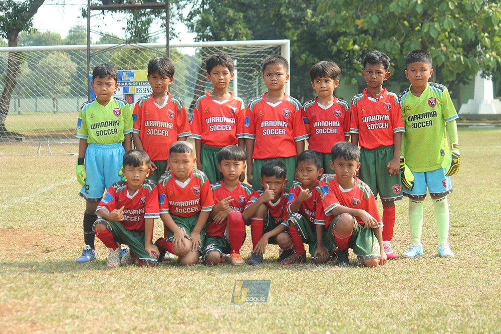 ijlu9 plate 050726 wiradhika soccer vs brazillian ss senayan