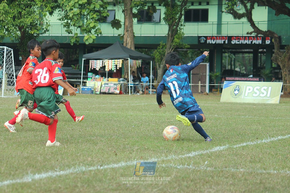 ijlu9 plate 050726 wiradhika soccer vs brazillian ss senayan