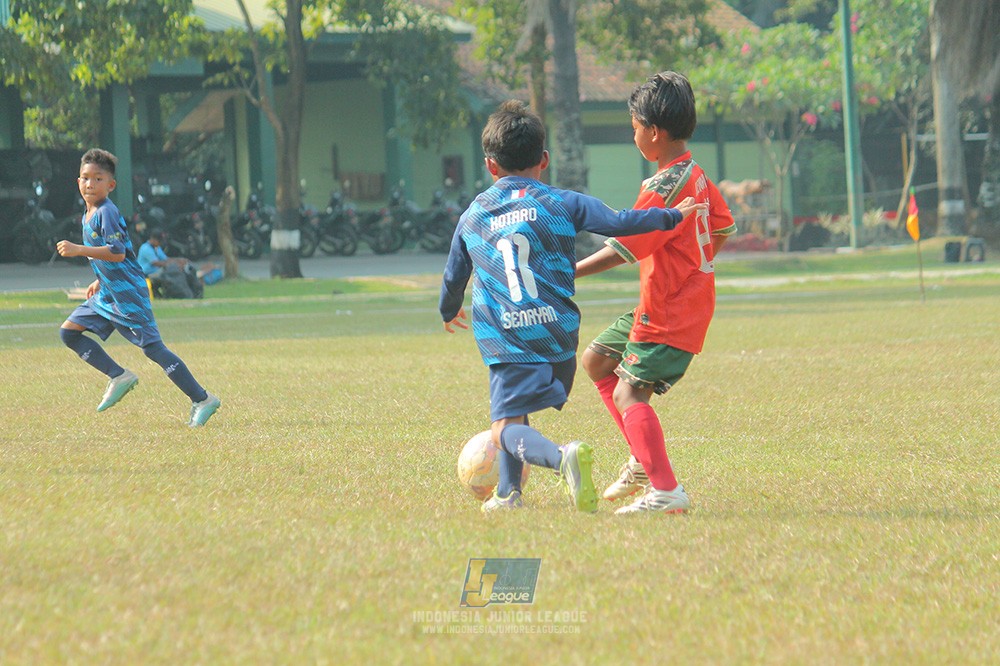 ijlu9 plate 050726 wiradhika soccer vs brazillian ss senayan