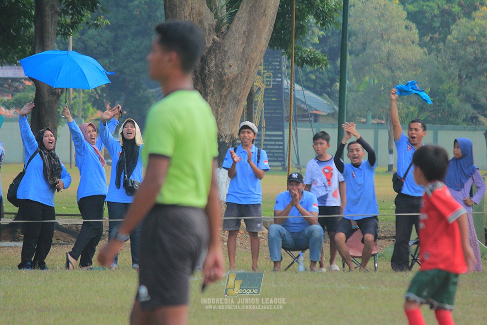 ijlu9 plate 050726 wiradhika soccer vs brazillian ss senayan