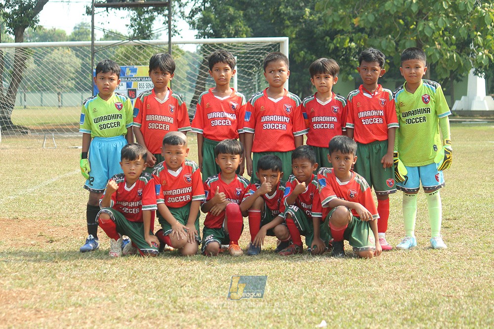 ijlu9 plate 050726 wiradhika soccer vs brazillian ss senayan