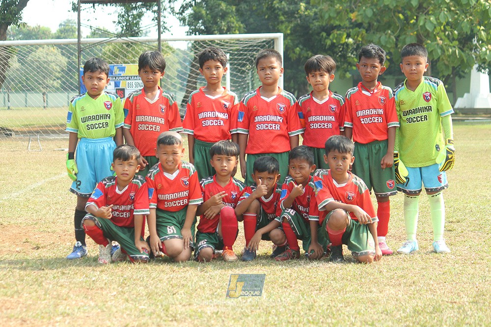 ijlu9 plate 050726 wiradhika soccer vs brazillian ss senayan