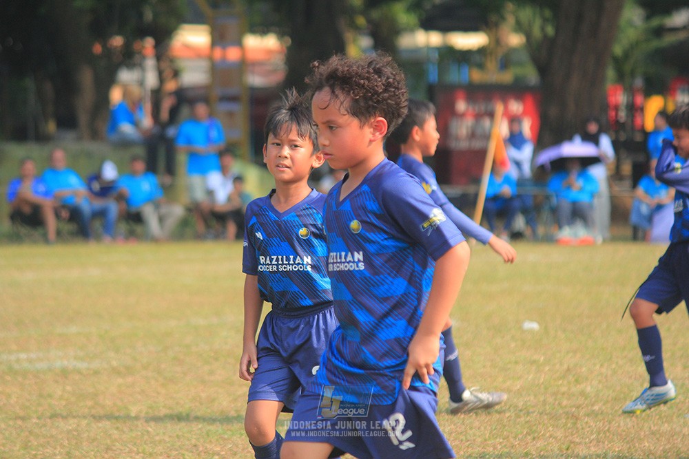 ijlu9 plate 050726 wiradhika soccer vs brazillian ss senayan