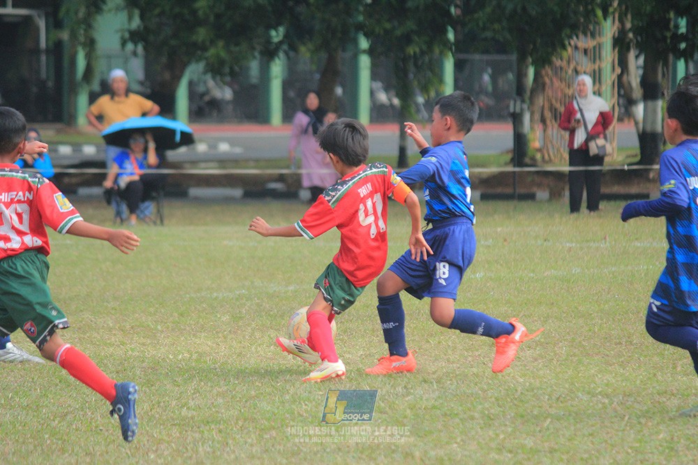 ijlu9 plate 050726 wiradhika soccer vs brazillian ss senayan
