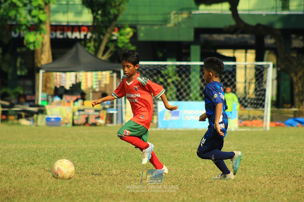 ijlu9 plate 050726 wiradhika soccer vs brazillian ss senayan