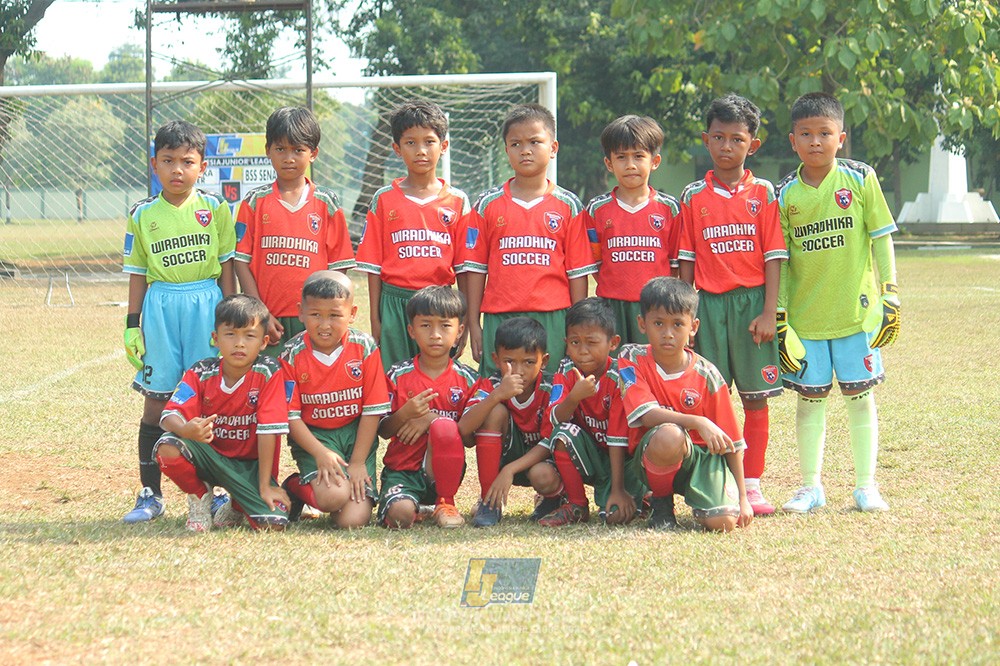 ijlu9 plate 050726 wiradhika soccer vs brazillian ss senayan