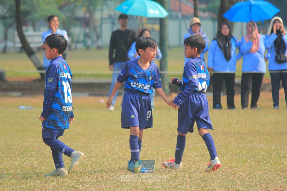 ijlu9 plate 050726 wiradhika soccer vs brazillian ss senayan