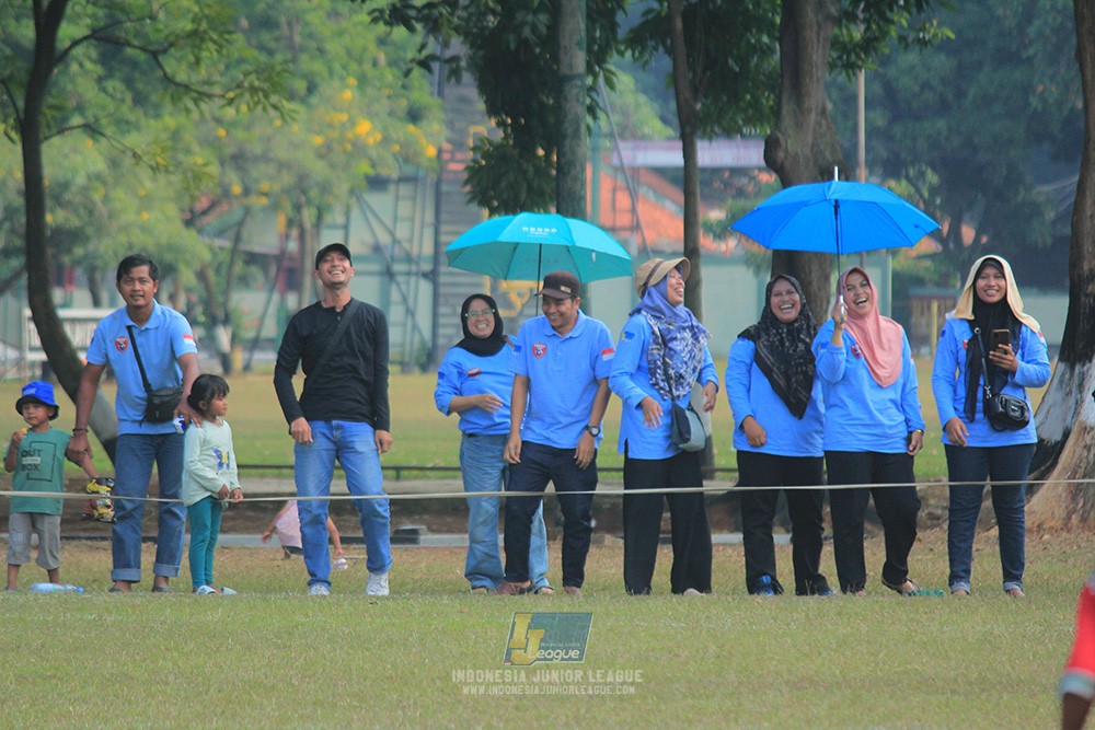 ijlu9 plate 050726 wiradhika soccer vs brazillian ss senayan