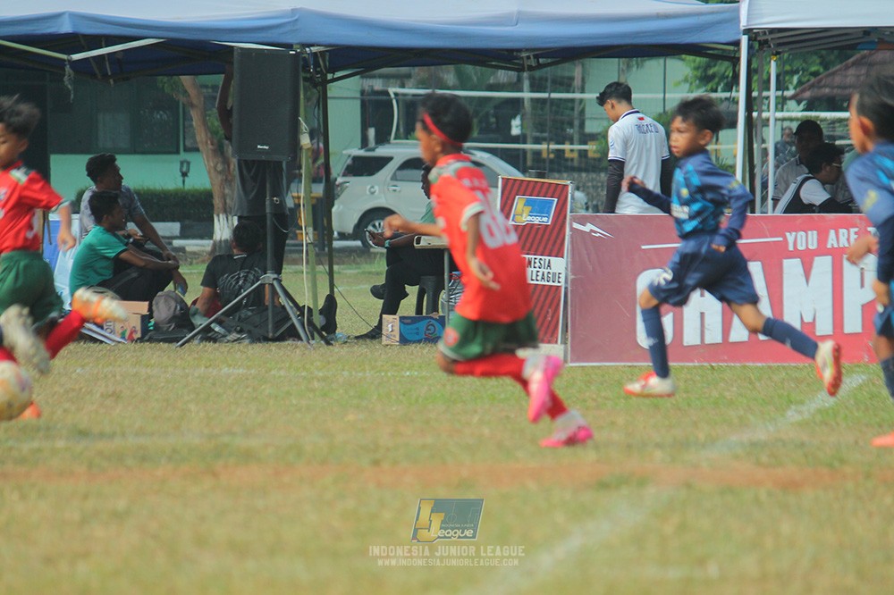 ijlu9 plate 050726 wiradhika soccer vs brazillian ss senayan