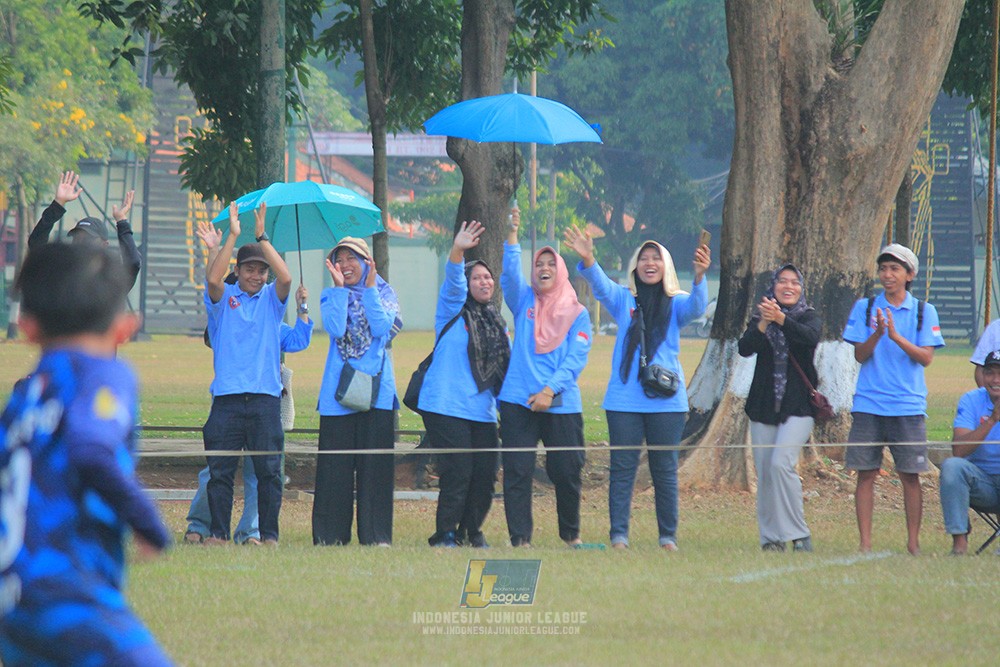 ijlu9 plate 050726 wiradhika soccer vs brazillian ss senayan
