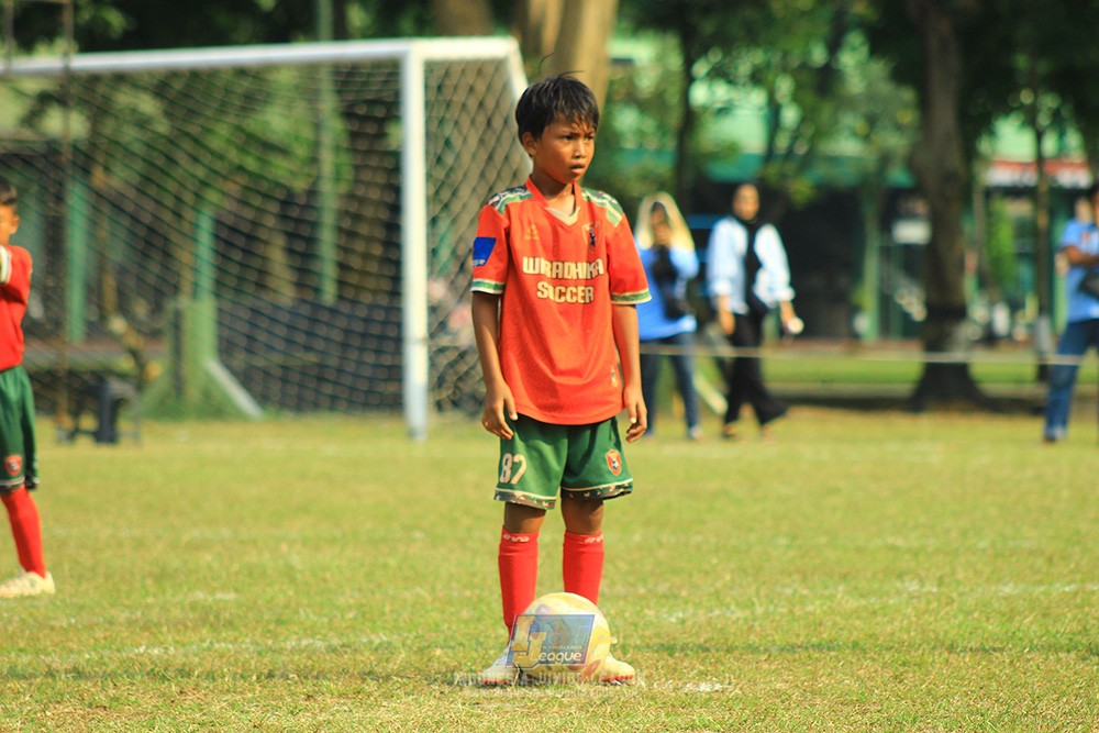 ijlu9 plate 050726 wiradhika soccer vs brazillian ss senayan