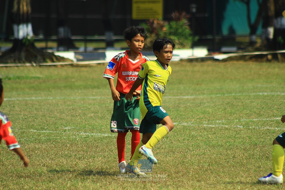 ijlu9 plate 050726 wiradhika soccer vs maesa pararaider
