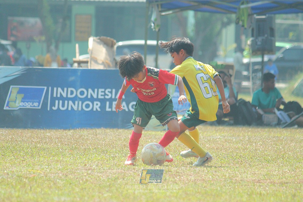 ijlu9 plate 050726 wiradhika soccer vs maesa pararaider