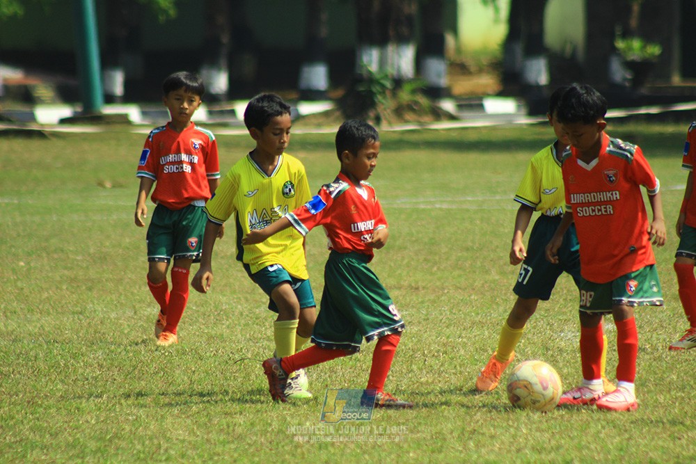 ijlu9 plate 050726 wiradhika soccer vs maesa pararaider