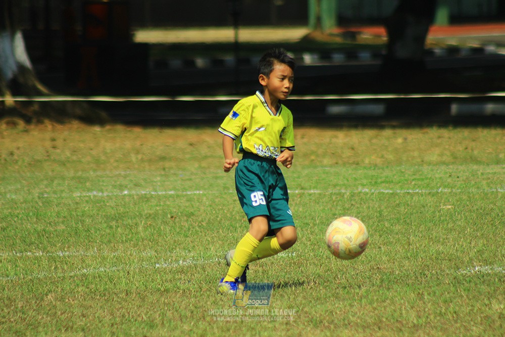 ijlu9 plate 050726 wiradhika soccer vs maesa pararaider