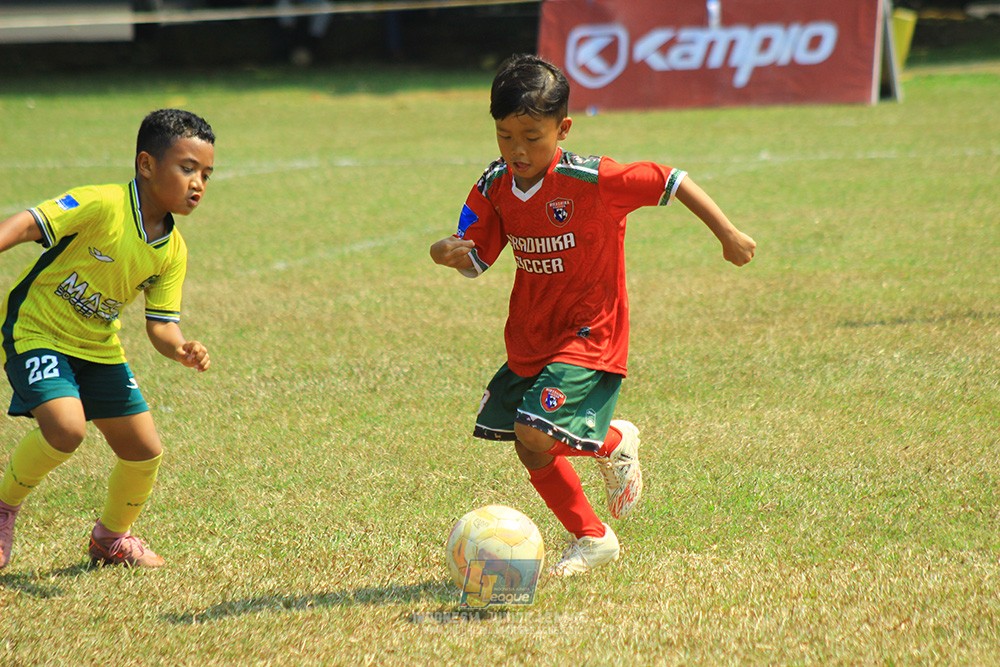 ijlu9 plate 050726 wiradhika soccer vs maesa pararaider