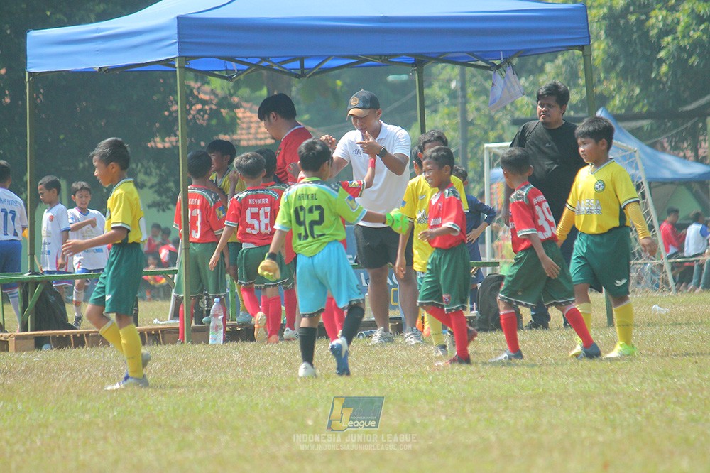 ijlu9 plate 050726 wiradhika soccer vs maesa pararaider