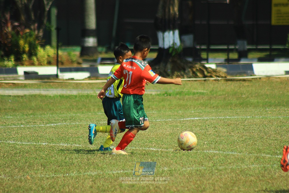 ijlu9 plate 050726 wiradhika soccer vs maesa pararaider