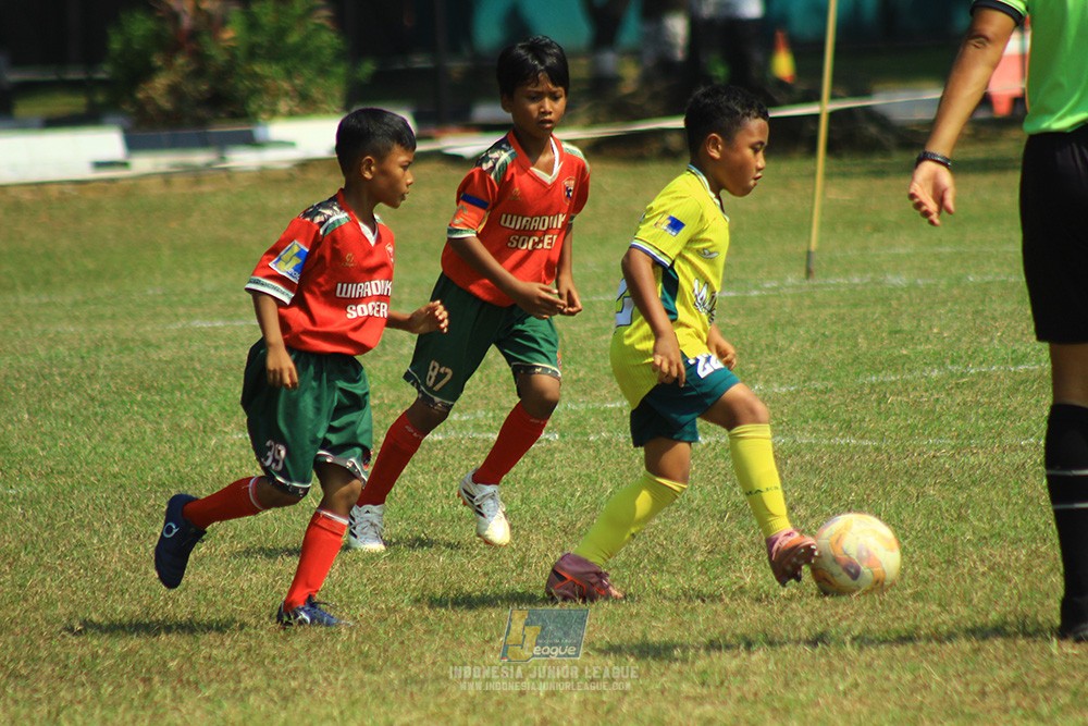 ijlu9 plate 050726 wiradhika soccer vs maesa pararaider
