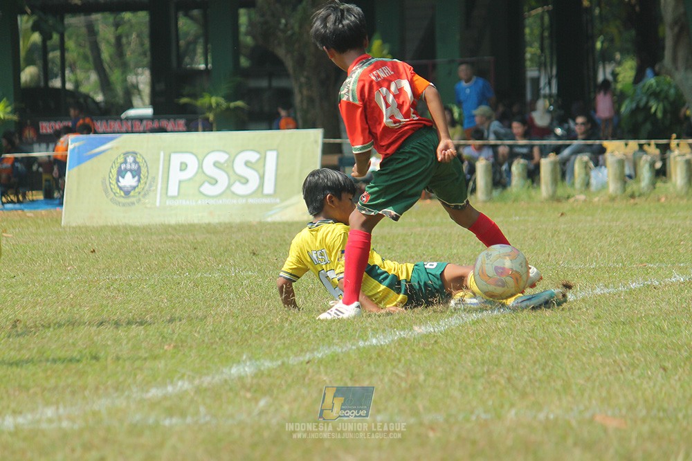 ijlu9 plate 050726 wiradhika soccer vs maesa pararaider