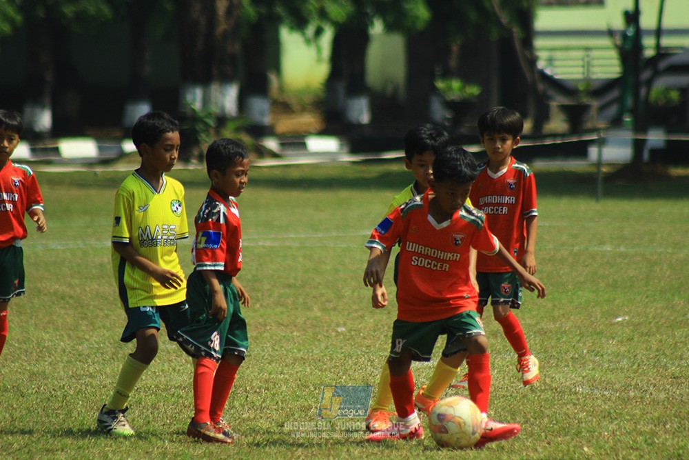 ijlu9 plate 050726 wiradhika soccer vs maesa pararaider
