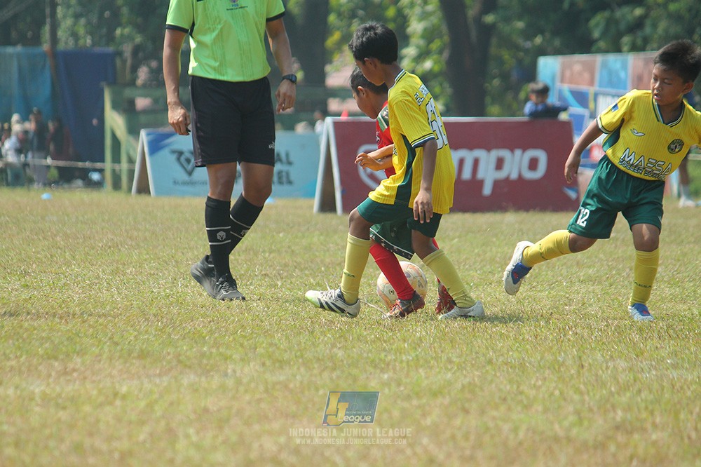 ijlu9 plate 050726 wiradhika soccer vs maesa pararaider