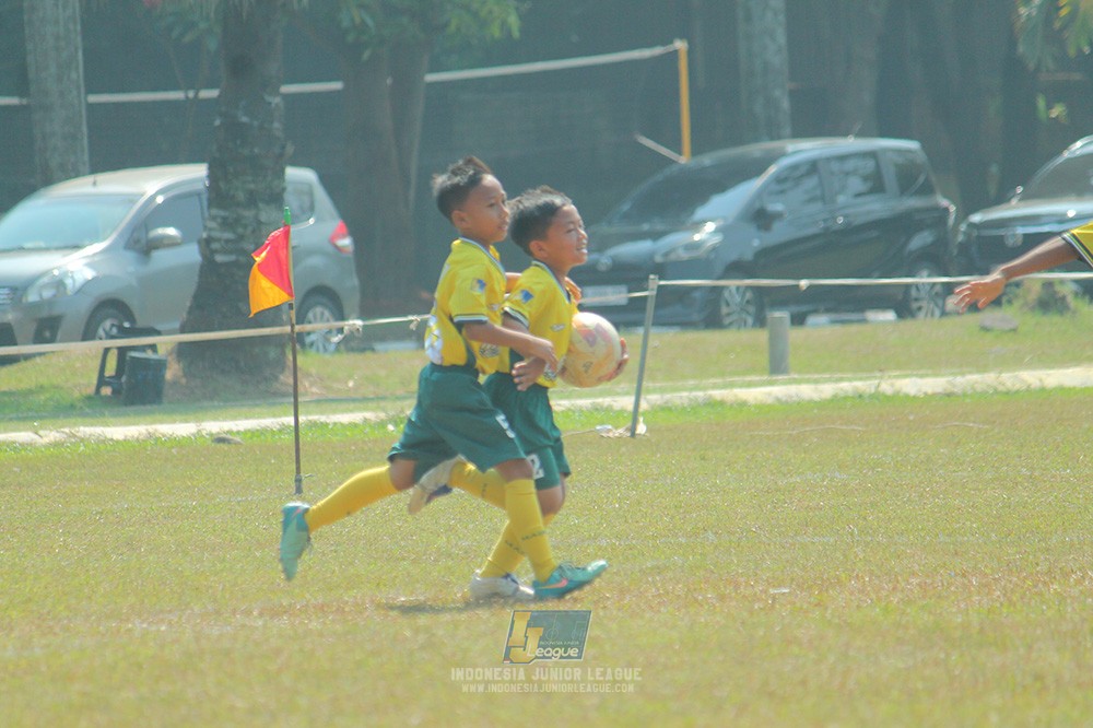 ijlu9 plate 050726 wiradhika soccer vs maesa pararaider
