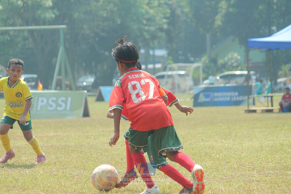 ijlu9 plate 050726 wiradhika soccer vs maesa pararaider