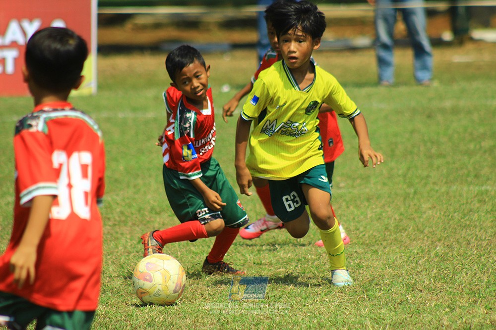 ijlu9 plate 050726 wiradhika soccer vs maesa pararaider