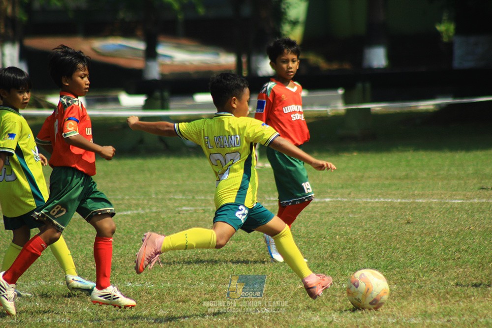 ijlu9 plate 050726 wiradhika soccer vs maesa pararaider