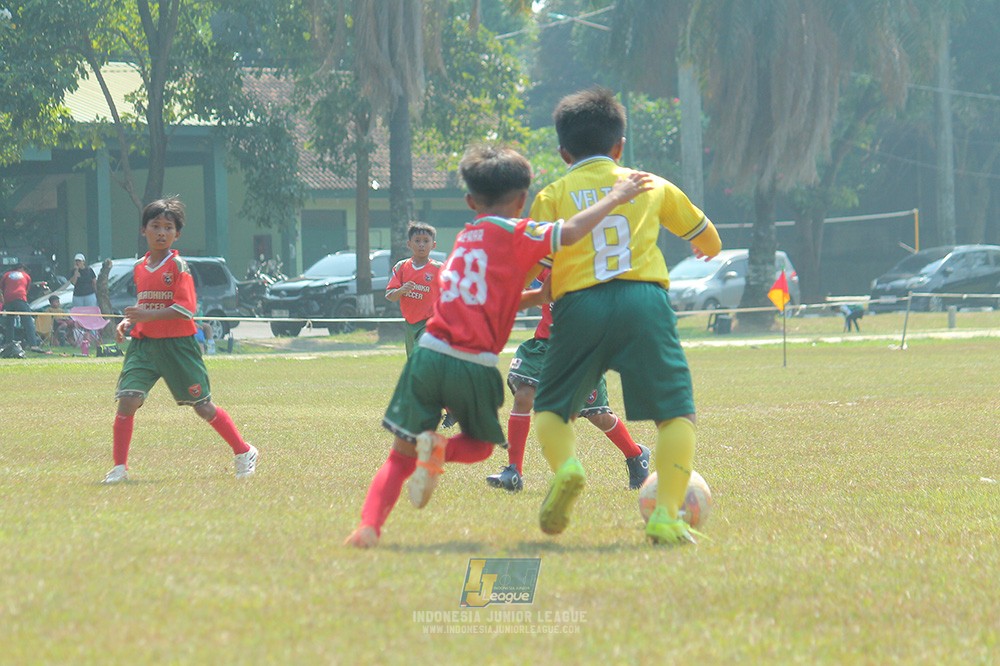 ijlu9 plate 050726 wiradhika soccer vs maesa pararaider