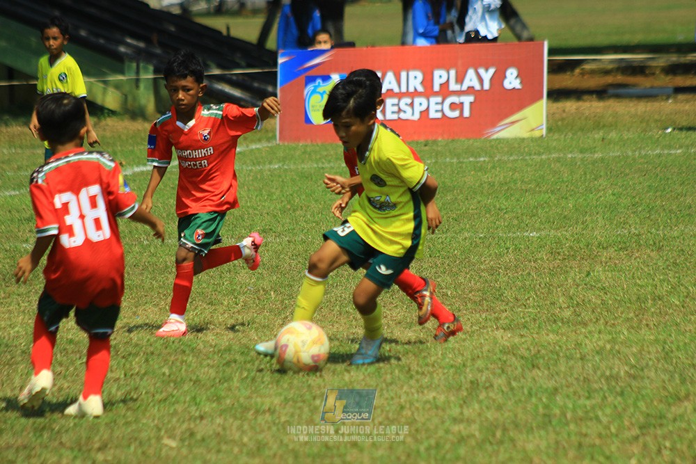 ijlu9 plate 050726 wiradhika soccer vs maesa pararaider