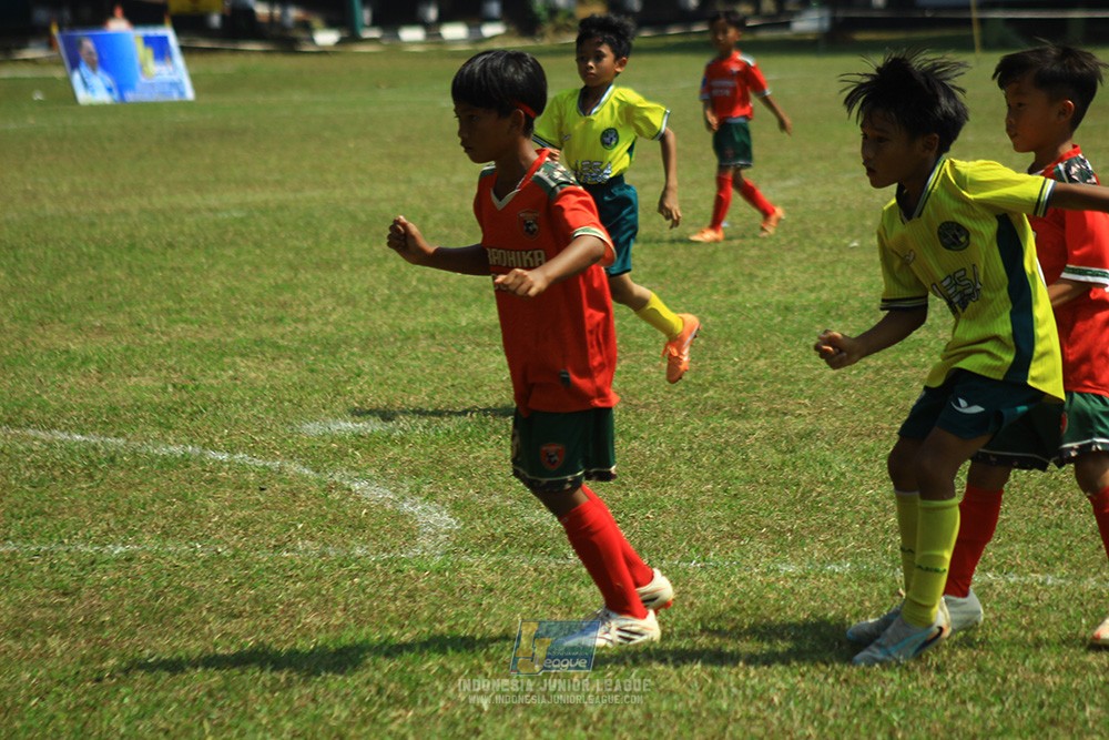 ijlu9 plate 050726 wiradhika soccer vs maesa pararaider