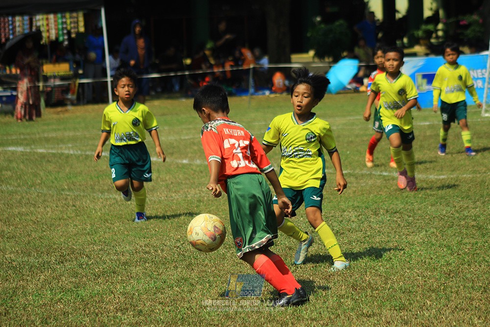 ijlu9 plate 050726 wiradhika soccer vs maesa pararaider