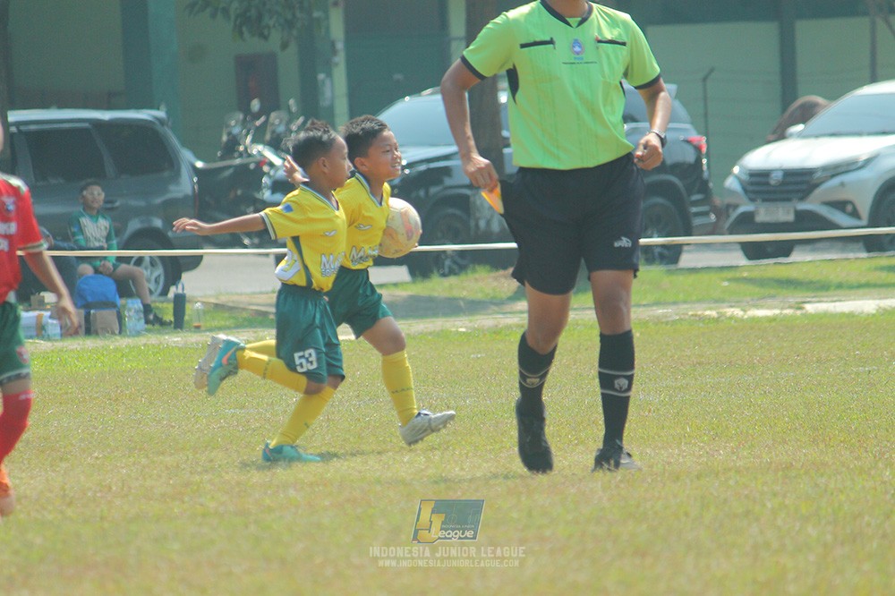ijlu9 plate 050726 wiradhika soccer vs maesa pararaider