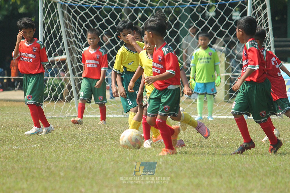 ijlu9 plate 050726 wiradhika soccer vs maesa pararaider