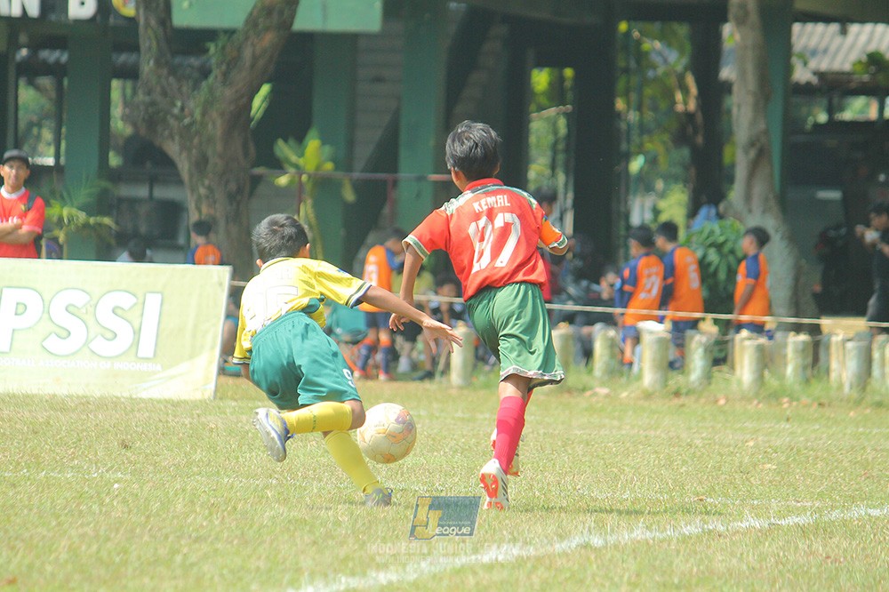 ijlu9 plate 050726 wiradhika soccer vs maesa pararaider