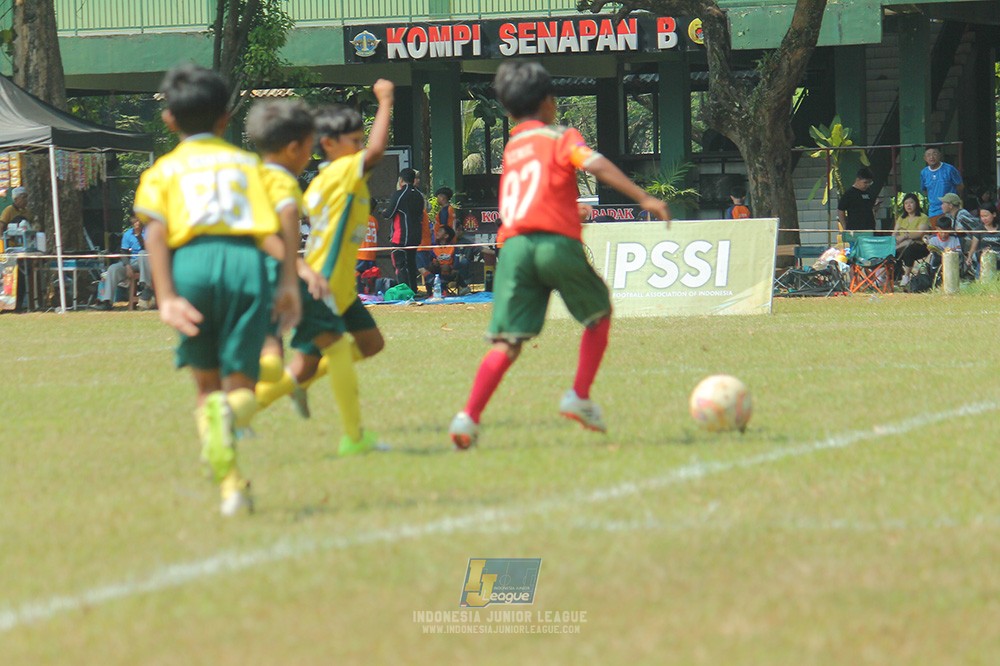 ijlu9 plate 050726 wiradhika soccer vs maesa pararaider