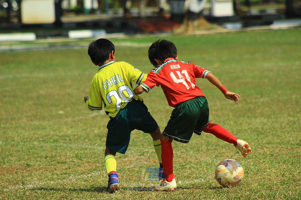 ijlu9 plate 050726 wiradhika soccer vs maesa pararaider