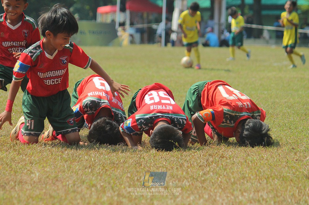 ijlu9 plate 050726 wiradhika soccer vs maesa pararaider