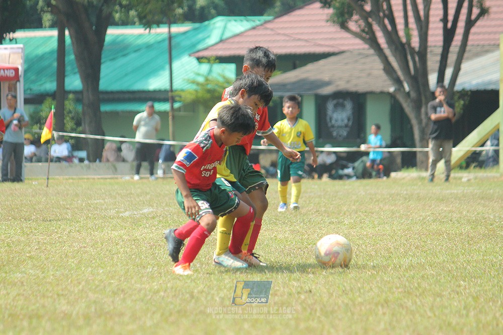 ijlu9 plate 050726 wiradhika soccer vs maesa pararaider