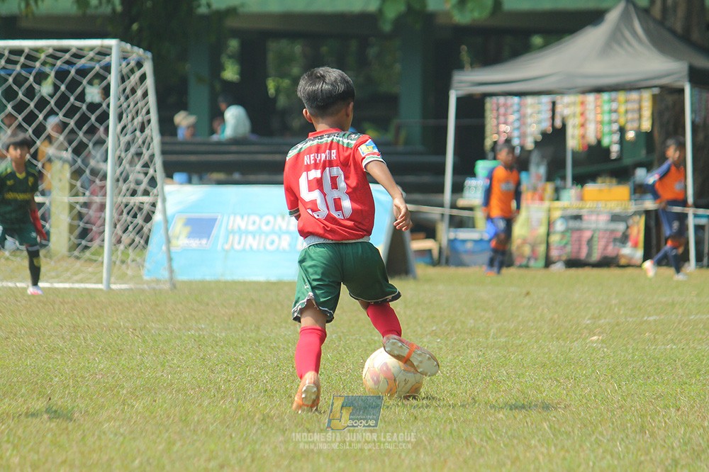ijlu9 plate 050726 wiradhika soccer vs maesa pararaider