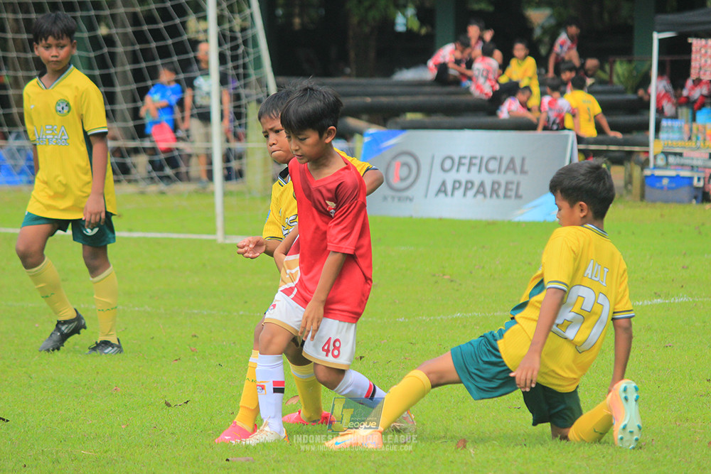 u11 120426 astam vs maesa pararaider army