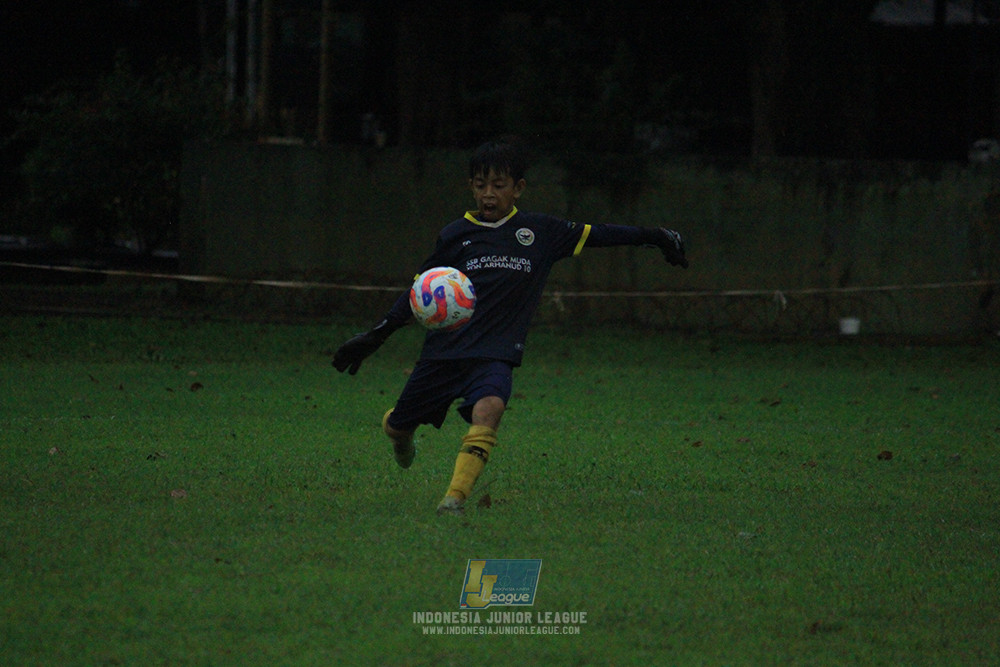 u11 120426 diklat paku jaya vs gagak muda