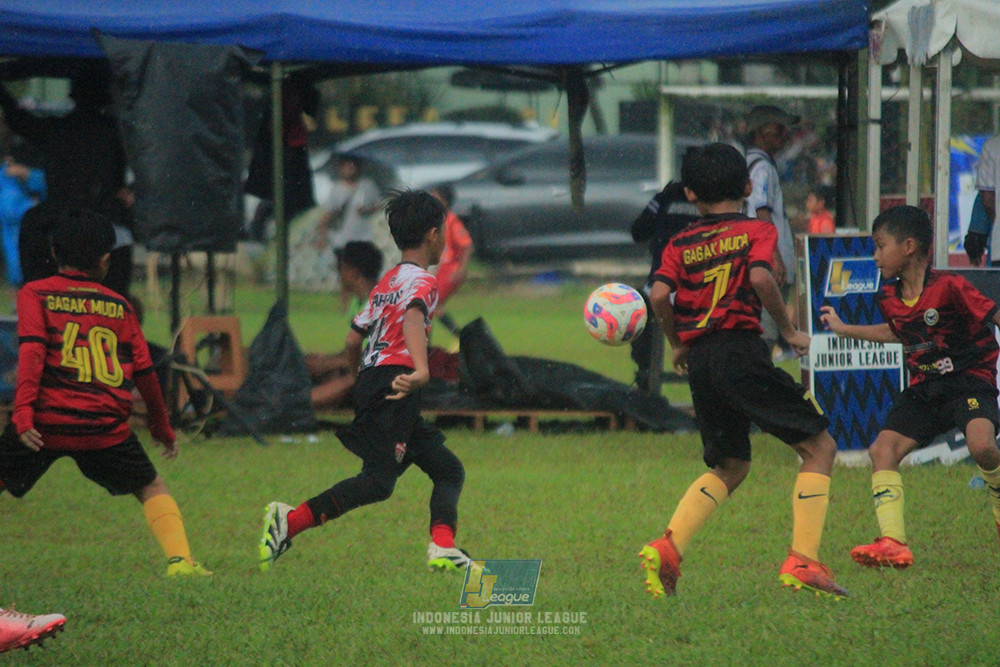 u11 120426 diklat paku jaya vs gagak muda