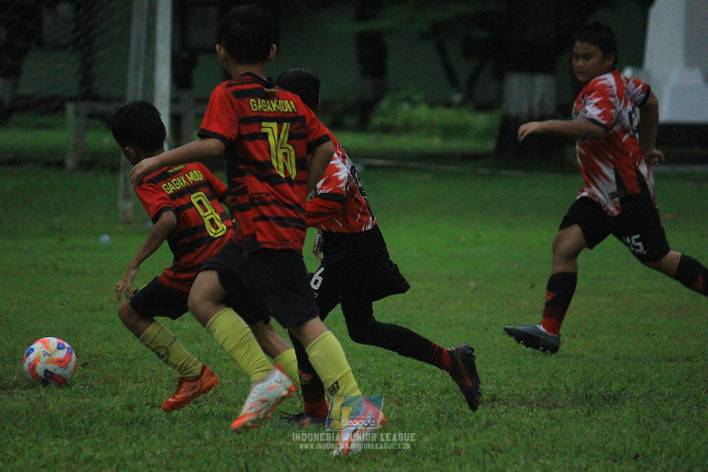 u11 120426 diklat paku jaya vs gagak muda