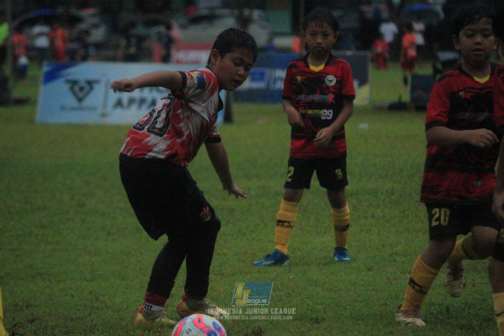 u11 120426 diklat paku jaya vs gagak muda