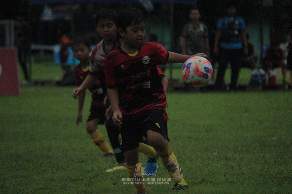 u11 120426 diklat paku jaya vs gagak muda