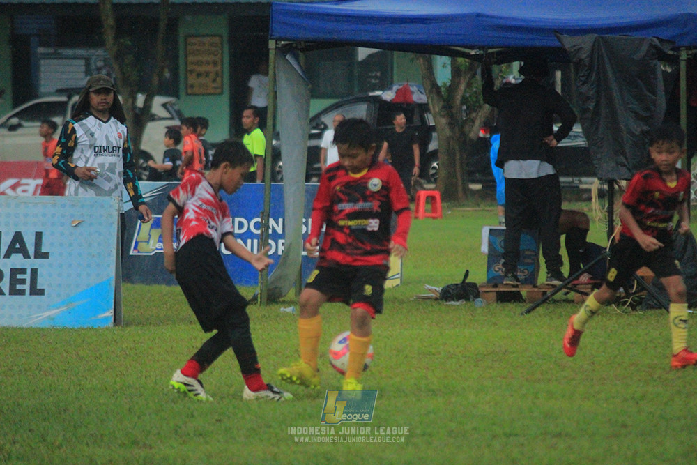 u11 120426 diklat paku jaya vs gagak muda