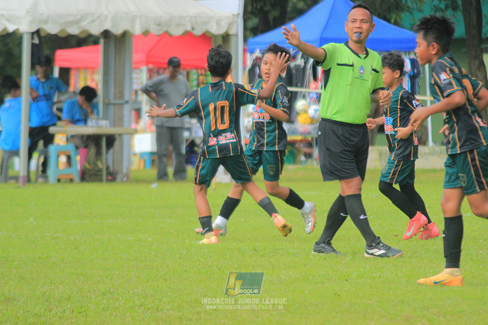 u11 120426 gagak muda vs karawang youth soccer